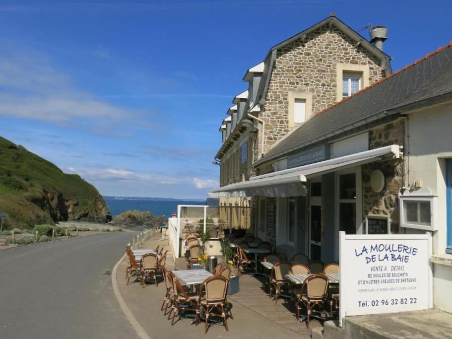 Appart' Avec Grande Terrasse Vue Mer -50M Plage Et Du Sentier De Randonnee Planguenoual Exterior photo